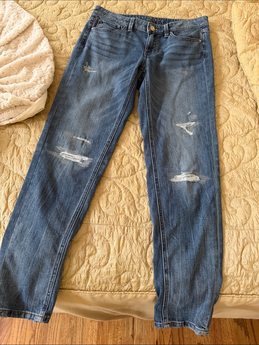 WHITE HOUSE BLACK MARKET Girlfriend Jeans